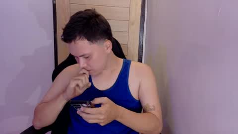 Snapshot of vladimir02_ chatting on 06-15-26, 05:31 Vlad online show from 06-15-26, 05:31
