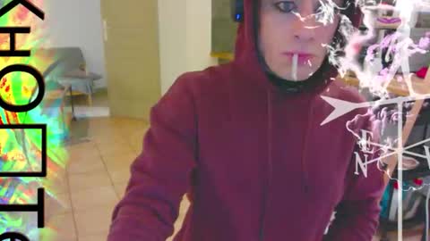 Snapshot of vladiskin chatting on 01-15-26, 01:43 Violetta Elysia online show from 01-15-26, 01:43