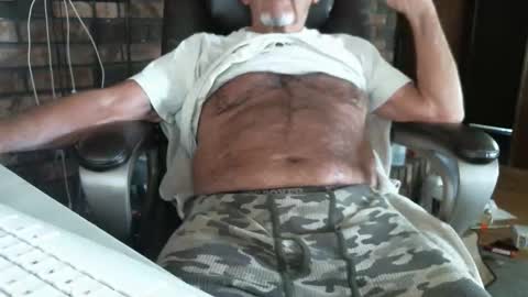 Snapshot of vnpg92 chatting on 04-25-26, 07:22 vnpg92 online show from 04-25-26, 07:22
