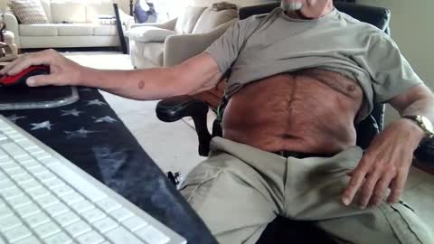 Snapshot of vnpg92 chatting on 05-15-26, 08:27 vnpg92 online show from 05-15-26, 08:27
