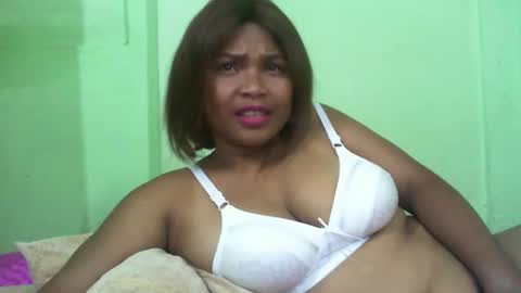 Snapshot of voagelle chatting on 12-04-25, 01:20 voagelle online show from 12-04-25, 01:20