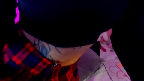 Snapshot of void_smokin chatting on 07-06-26, 03:03 Gabriela online show from 07-06-26, 03:03