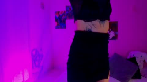Snapshot of void_smokin chatting on 07-12-26, 10:50 Gabriela online show from 07-12-26, 10:50