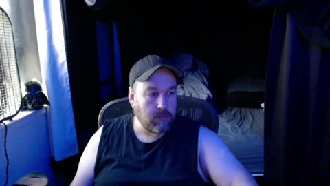 Snapshot of voidcatdaddy chatting on 05-11-26, 04:15 Rev online show from 05-11-26, 04:15