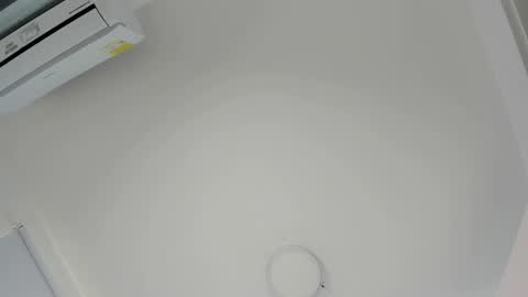 Snapshot of volkovbaby chatting on 10-09-25, 05:11 Lisa online show from 10-09-25, 05:11