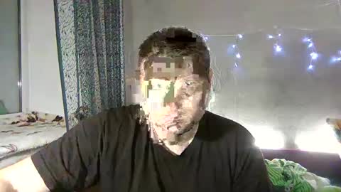 Snapshot of volshebnik_130 chatting on 01-17-25, 03:32 Volshebnik1302 online show from 01-17-25, 03:32