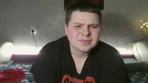 Snapshot of volshebnik_130 chatting on 02-25-25, 03:16 Volshebnik1302 online show from 02-25-25, 03:16