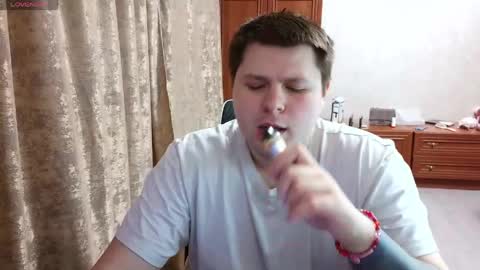 Snapshot of volshebnik_130 chatting on 03-21-26, 10:02 Volshebnik1302 online show from 03-21-26, 10:02