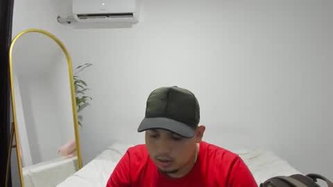 Snapshot of volt_boy57 chatting on 11-06-25, 06:42 volt_boy57 online show from 11-06-25, 06:42