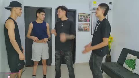 voyeurism_guys online show from 05-14-26, 11:00