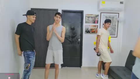 voyeurism_guys online show from 05-27-26, 10:51