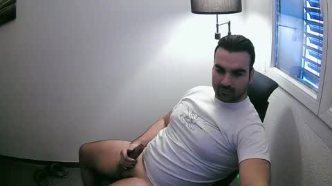 Snapshot of vrizard chatting on 02-10-26, 07:45 vrizard online show from 02-10-26, 07:45