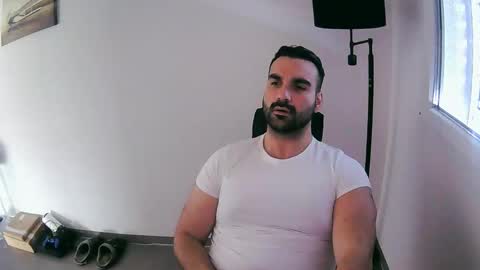 Snapshot of vrizard chatting on 03-18-26, 11:46 vrizard online show from 03-18-26, 11:46