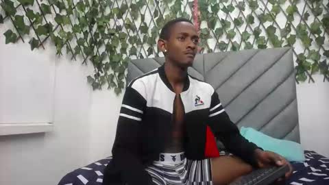 Snapshot of vsleyandlunaper chatting on 02-23-26, 03:15 vsleyandlunaper online show from 02-23-26, 03:15