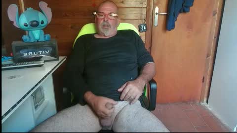 oscar online show from 10-26-25, 01:28