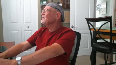 Vueuorme online show from 12-08-24, 04:39