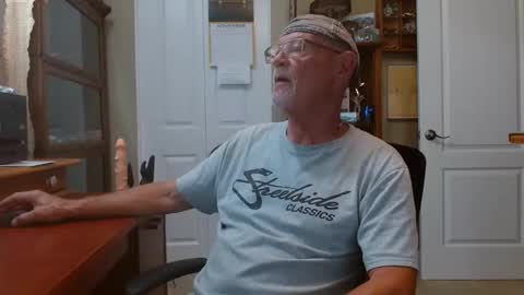 Vueuorme online show from 11-09-25, 02:59