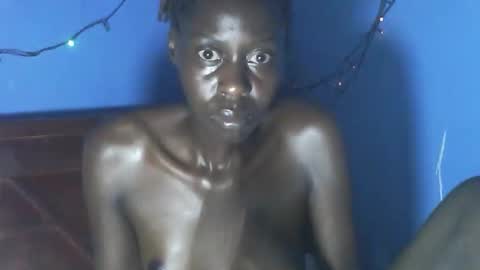 Snapshot of vvuuvvu chatting on 05-19-26, 03:57 vvuuvvu online show from 05-19-26, 03:57
