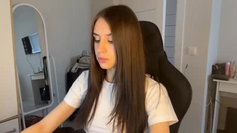 Arina online show from 03-22-26, 08:40