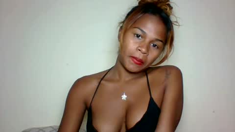 Snapshot of vynarahot chatting on 06-11-26, 05:55 vynarahot online show from 06-11-26, 05:55
