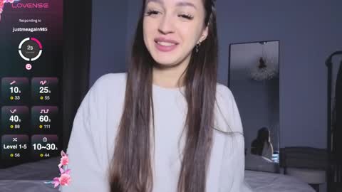 Alice  Before pvt write to me in PM  online show from 04-11-26, 06:34