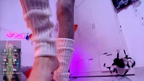 Snapshot of waifu_exe chatting on 11-10-25, 05:39 Waifu exe online show from 11-10-25, 05:39