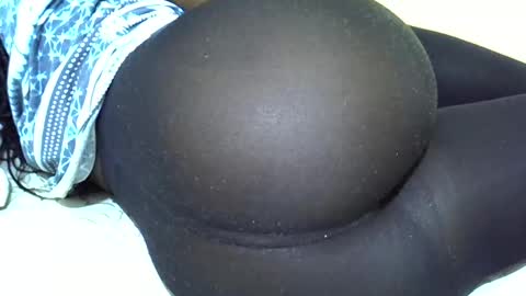 Snapshot of wakanda_43 chatting on 02-10-25, 01:03 candy online show from 02-10-25, 01:03