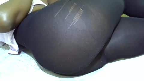 Snapshot of wakanda_43 chatting on 02-22-25, 04:19 candy online show from 02-22-25, 04:19