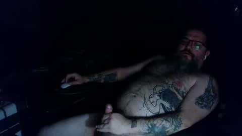 Snapshot of wakeupthedead77 chatting on 11-10-25, 03:27 Mr. Dead online show from 11-10-25, 03:27