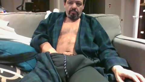 walker033 online show from 12-30-24, 06:20