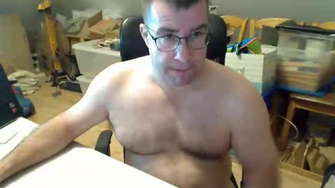 Snapshot of wammes85 chatting on 10-27-25, 10:47 wammes online show from 10-27-25, 10:47