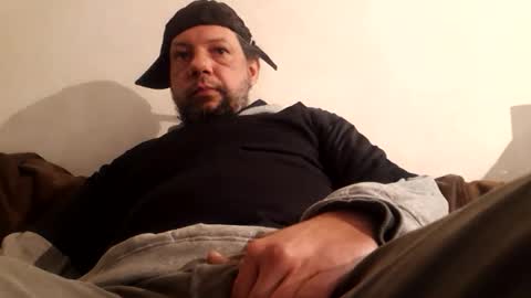 Snapshot of wand_dick chatting on 12-15-25, 12:04 Luki69 online show from 12-15-25, 12:04