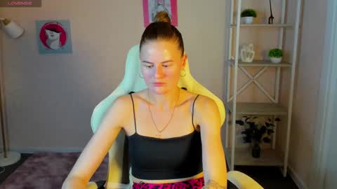 Snapshot of wanda_gomez chatting on 09-09-25, 03:00 Wanda online show from 09-09-25, 03:00