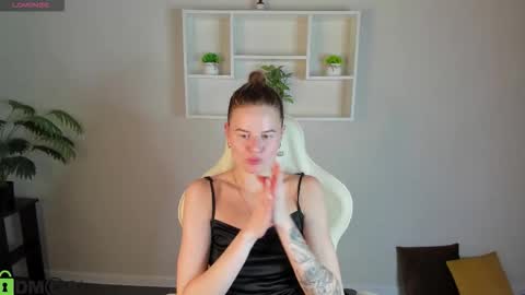 Snapshot of wanda_gomez chatting on 09-25-25, 02:21 Wanda online show from 09-25-25, 02:21