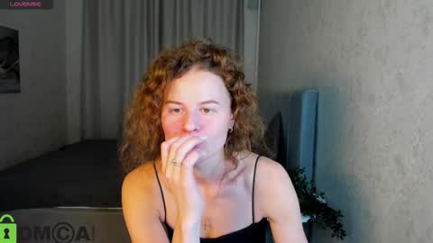 Snapshot of wanda_gomez chatting on 10-06-25, 01:52 Wanda online show from 10-06-25, 01:52