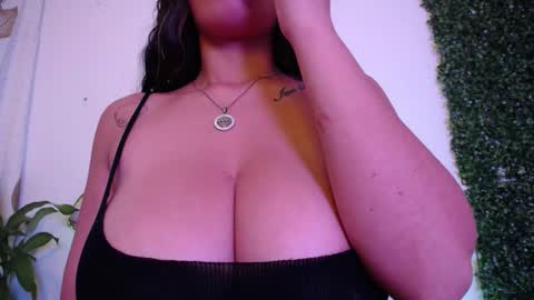 Snapshot of wanda_liones chatting on 03-09-25, 01:26 Wanda online show from 03-09-25, 01:26