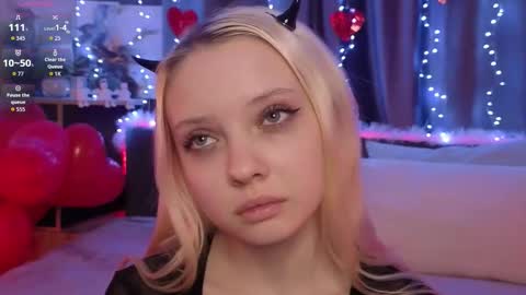 Snapshot of wandaalsbrook chatting on 02-15-26, 01:13 Emi online show from 02-15-26, 01:13