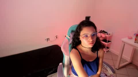 Snapshot of wandadoll chatting on 02-10-25, 11:45 Wanda online show from 02-10-25, 11:45
