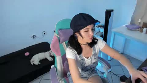 Snapshot of wandadoll chatting on 02-25-25, 02:22 Wanda online show from 02-25-25, 02:22