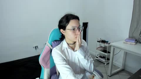 Snapshot of wandadoll chatting on 03-07-25, 11:18 Wanda online show from 03-07-25, 11:18