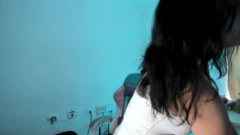 Snapshot of wandadoll chatting on 03-12-25, 02:23 Wanda online show from 03-12-25, 02:23