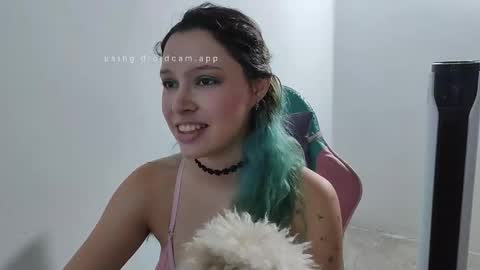 Snapshot of wandadoll chatting on 10-15-25, 11:32 Wanda online show from 10-15-25, 11:32