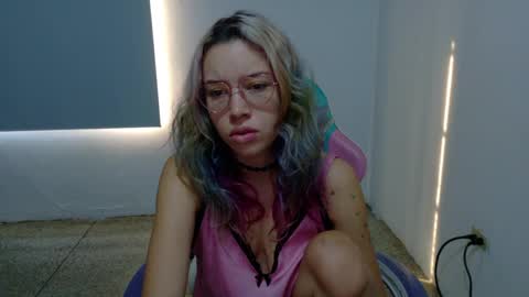 Wanda online show from 03-29-26, 12:16