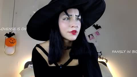 Betti online show from 10-30-25, 02:40