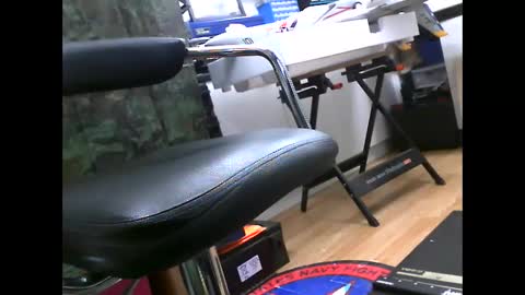Snapshot of wankingjon chatting on 04-16-26, 05:03 wankingjon online show from 04-16-26, 05:03