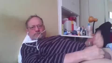 Snapshot of wanky357 chatting on 02-20-26, 08:16 Tibo Love online show from 02-20-26, 08:16