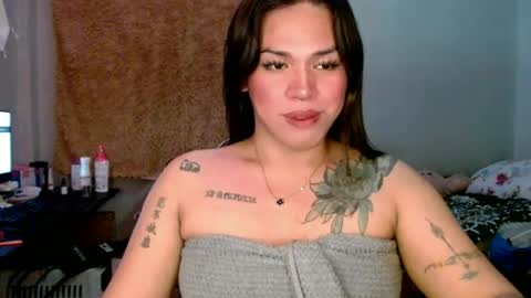 Snapshot of wanna_bewithyouxxx chatting on 06-29-26, 01:00 LIZA online show from 06-29-26, 01:00