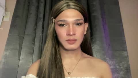Snapshot of wanna_bewithyouxxx chatting on 07-22-26, 12:08 LIZA online show from 07-22-26, 12:08