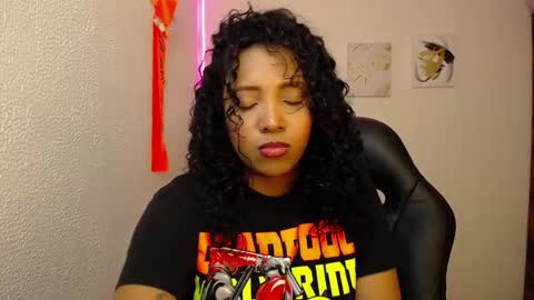 Snapshot of warisgoddes chatting on 02-23-25, 06:34 EMILY online show from 02-23-25, 06:34