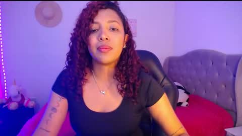 Snapshot of warisgoddes chatting on 09-19-25, 06:26 EMILY online show from 09-19-25, 06:26